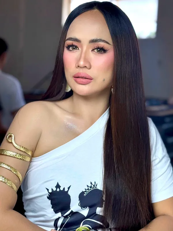 Makeup look by Ronie